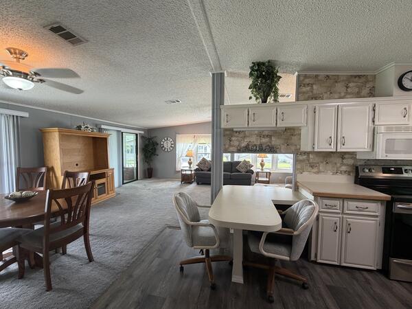 403 Tennis Lane a Winter Haven, FL Mobile or Manufactured Home for Sale